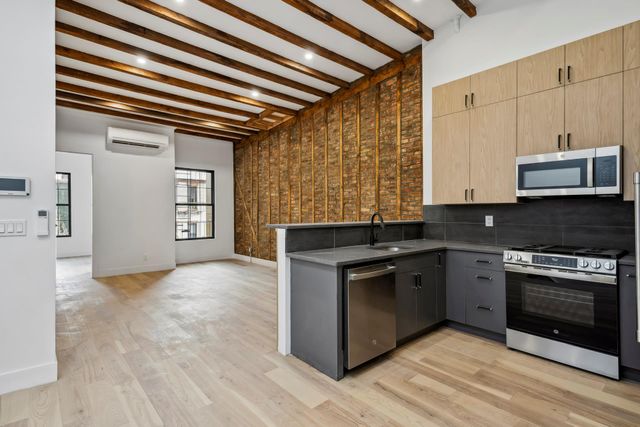 $7,500 | 74 Sutton Street, Unit 3 | Greenpoint