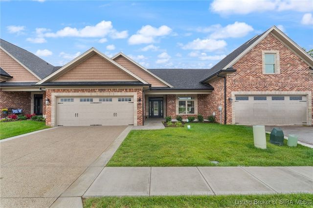 $384,900 | 1906 Mystic Fls Circle, Unit 207 | Jeffersonville