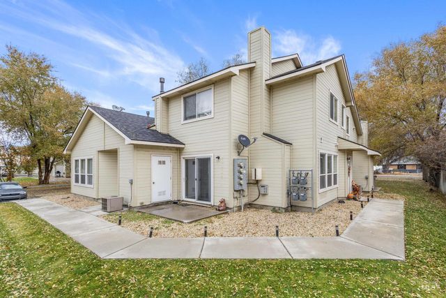 $2,300,000 | 1435-1490 West Bonneville Circle | Nampa