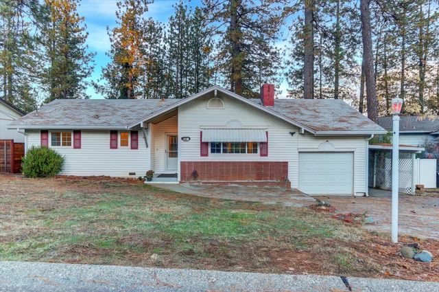 $450,000 | 260 Cornwall Avenue | Grass Valley