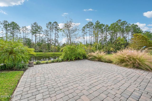 $725,000 | 152 Pine Haven Drive | Julington Lakes