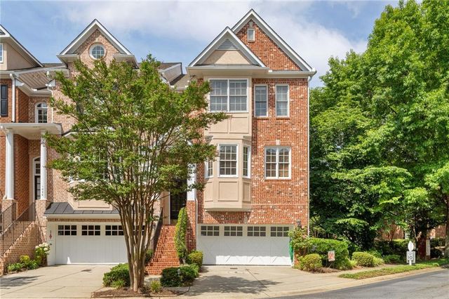 $650,000 | 1028 Emory Parc Place | The Villas of Emory Park