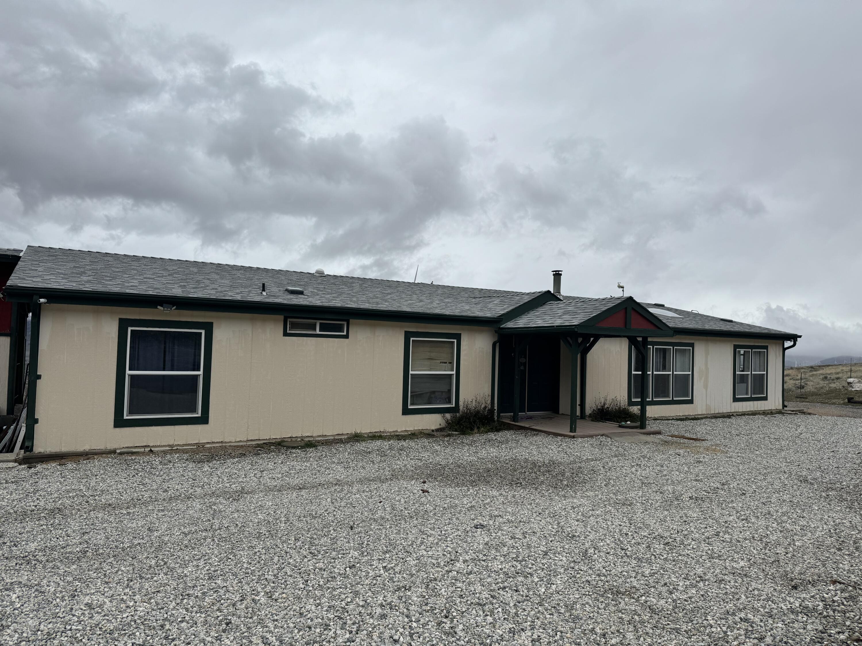 19180 Klamath Street Tehachapi CA 93561 Compass