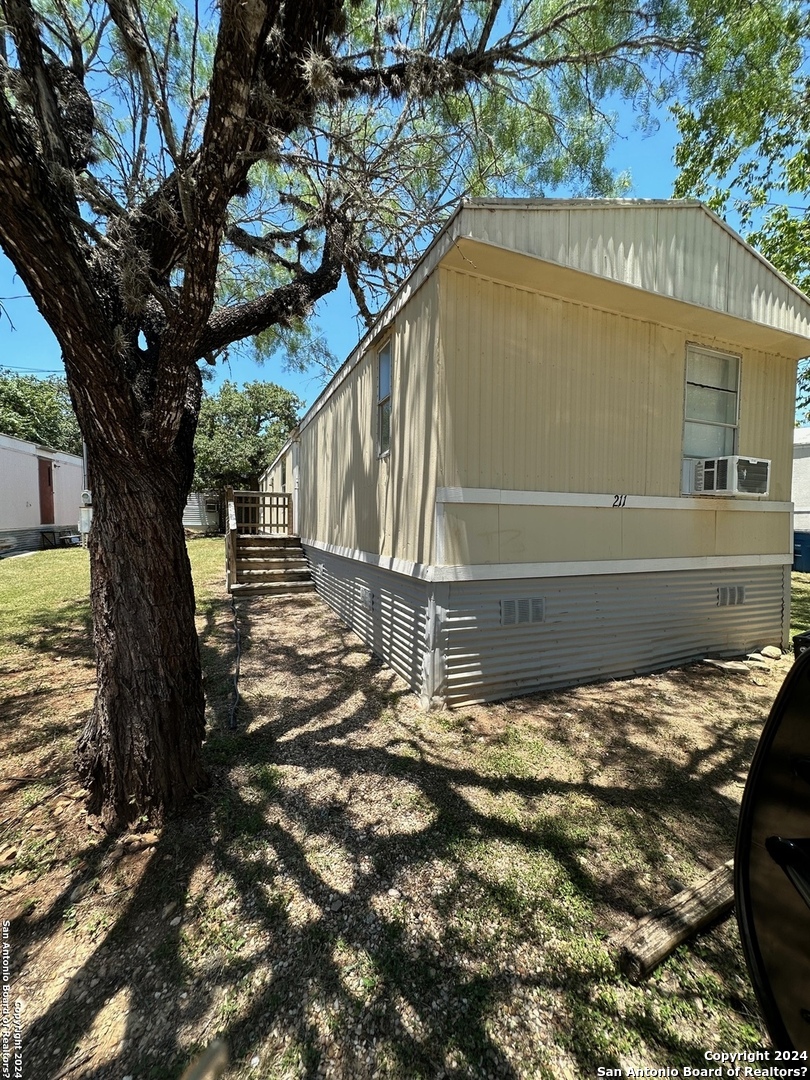 211 Beaumont Street Bandera TX 78003 Compass