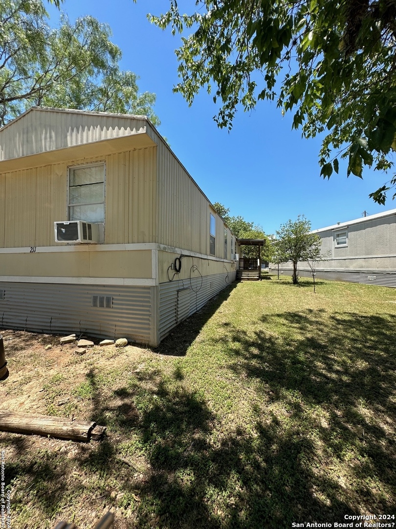 211 Beaumont Street Bandera TX 78003 Compass