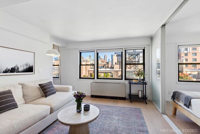 $645,000 | 55 East 9th Street, Unit 14A | Greenwich Village