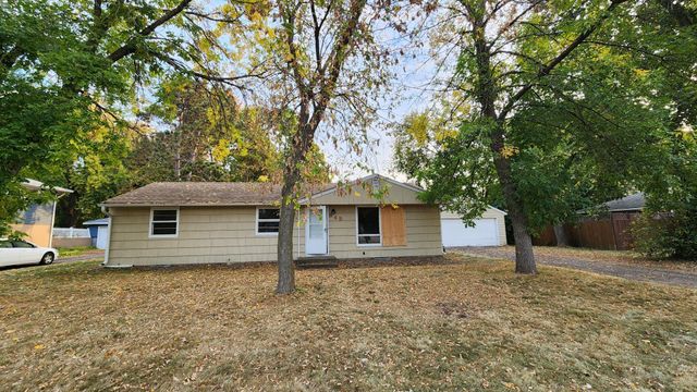 $240,000 | 849 West River Road | Champlin