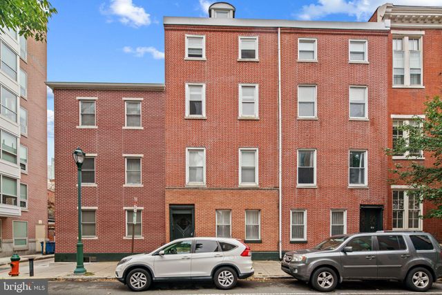 $319,000 | 303-5 South 11th Street, Unit 9 | Washington Square West