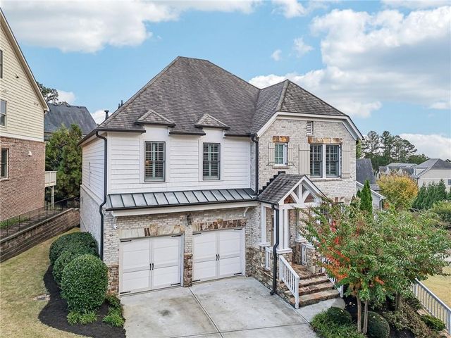 $994,900 | 11760 Stratham Drive | Alpharetta