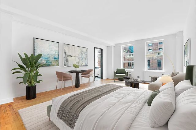 $649,000 | 405 West 23rd Street, Unit 16I | Chelsea