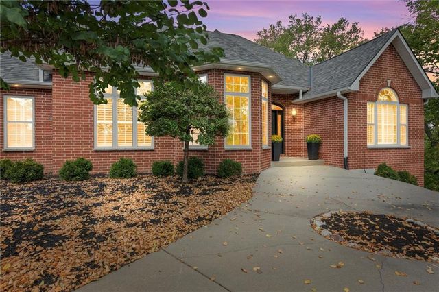 $925,000 | 17022 Northeast 121st Terrace | Liberty Township - Clay County