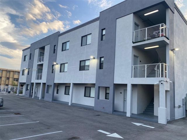 $2,650 | 423 East 27th Street, Unit 302 | Hialeah Acres