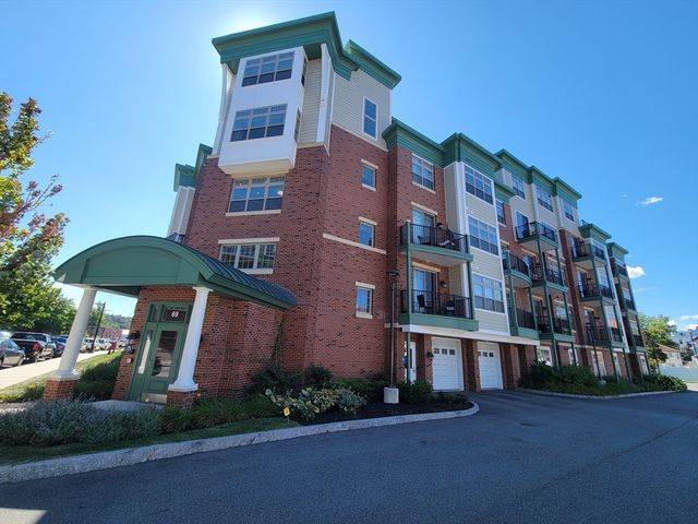 $3,100 | 69 Foundry Street, Unit 508 | West Side Wakefield