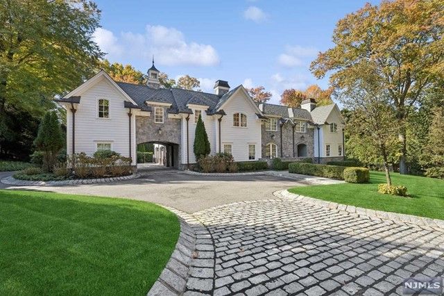 $4,995,000 | 373 Hardenburgh Avenue | Demarest