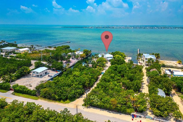 $3,790,000 | 680 Elma Avenue | Big Pine Key