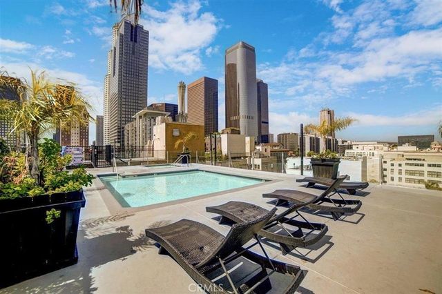 $2,100 | 312 West 5th Street, Unit 405 | Downtown Los Angeles