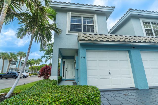 $714,000 | 858 Jeffery Street | Northeast Boca Raton