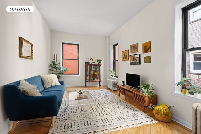 $799,000 | 92 Prospect Park West, Unit 2C | Park Slope