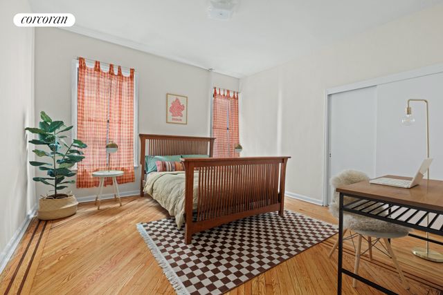 $825,000 | 92 Prospect Park West, Unit 2C | Park Slope