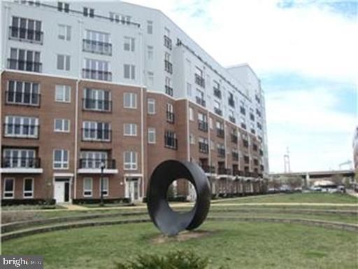 $2,100 | 530 Harlan Boulevard, Unit 515 | Riverfront