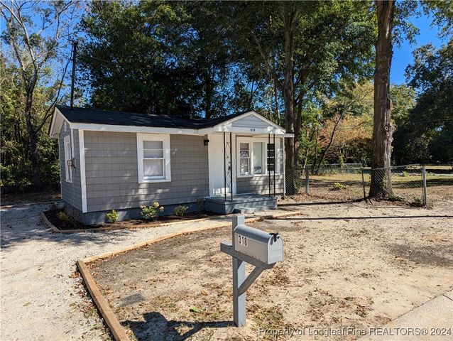 $850 | 318 Cude Street | Douglas Byrd