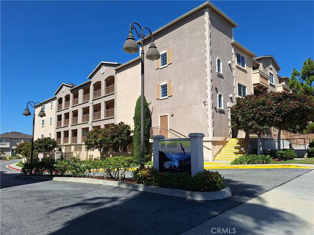 $2,600 | 1435 Lomita Boulevard, Unit 209 | Harbor City