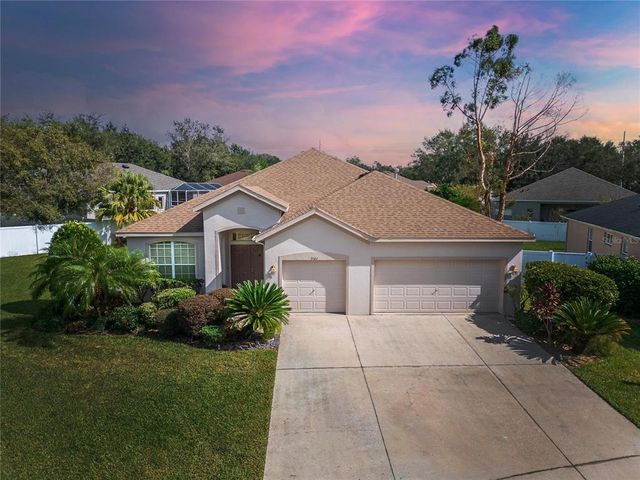 $520,000 | 3101 White Pheasant Place | Valrico