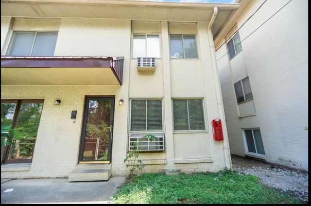 $1,750 | 550 Harding Place, Unit C117 | Southeast Nashville