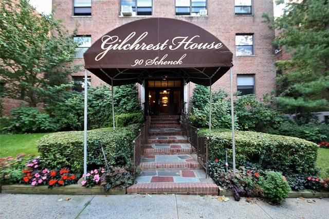 $185,000 | 90 Schenck Avenue, Unit 1C | Great Neck Plaza Village