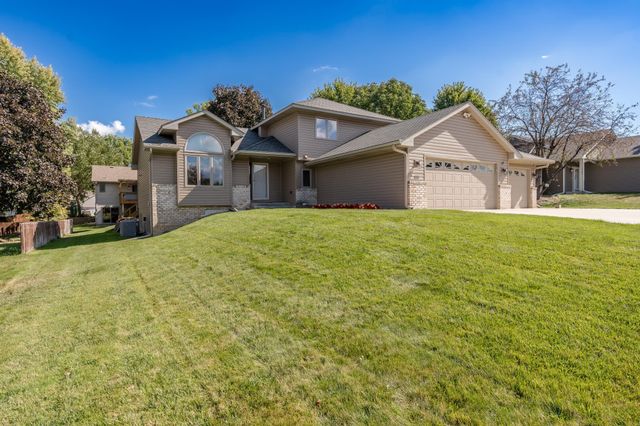 $479,900 | 1535 Monarch Street | Shakopee