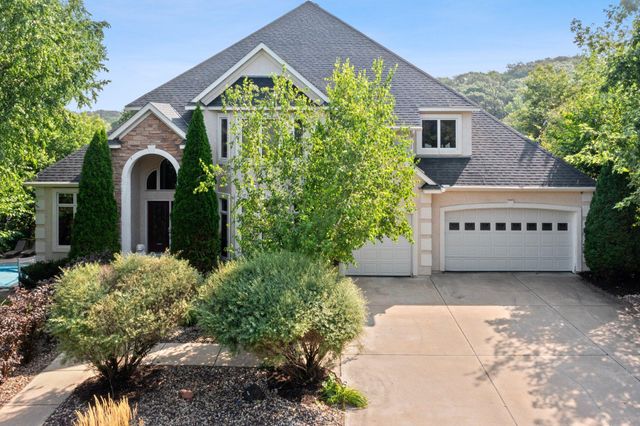 $1,399,900 | 6305 McIntyre Point | Indian Hills