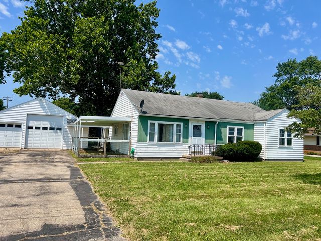 $195,800 | 2501 North Willow Road | Urbana Township - Champaign County