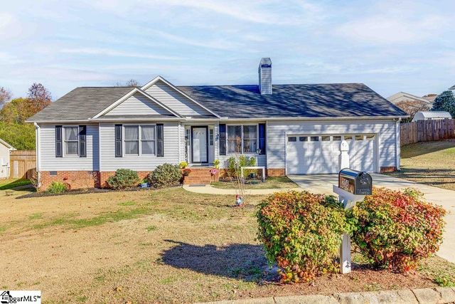 $289,900 | 206 Foxfire Drive | Simpsonville