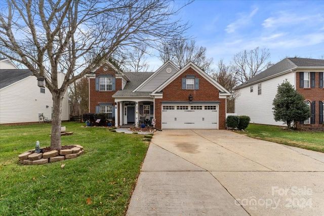 $425,000 | 6638 Kingbird Court | Bradfield Farms