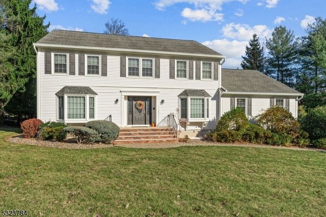 $1,200,000 | 64 Forest Way | Cedar Knolls