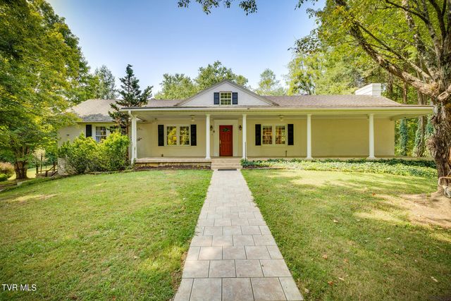 $775,000 | 801 Ridgecrest Road | Cherokee