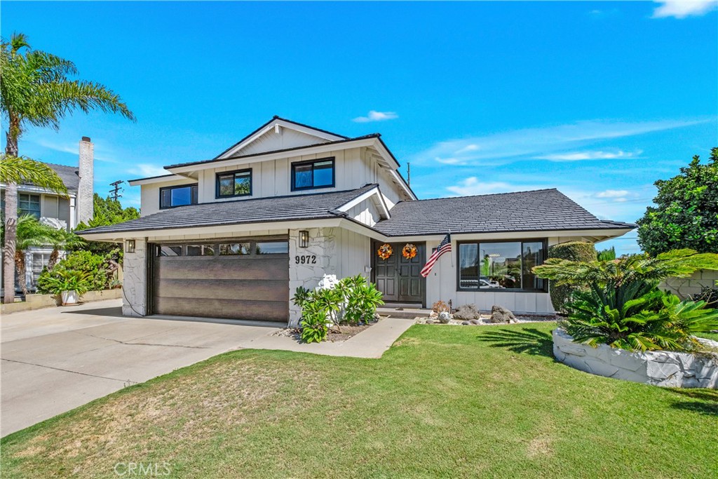 Gorgeous curb appeal at the end of a cul-de-sac, close to the beach!