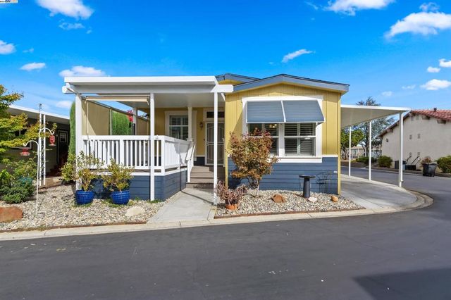 $465,000 | 3263 Vineyard Avenue | Pleasanton