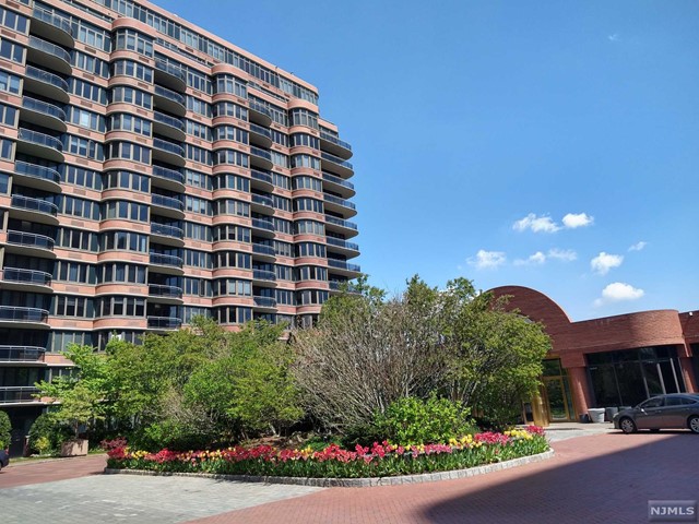 a view of a large building