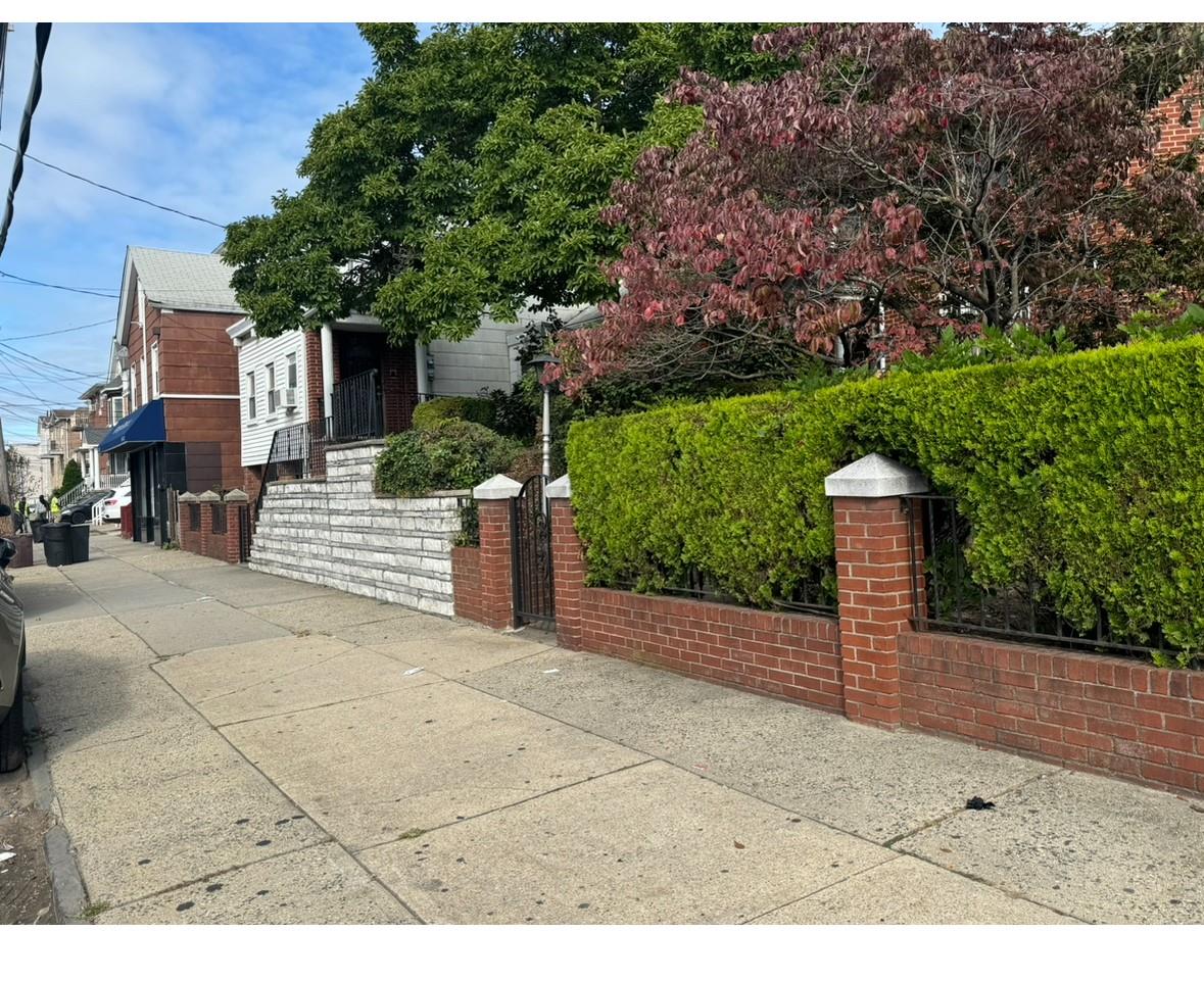 a view of a entrance gate of a house