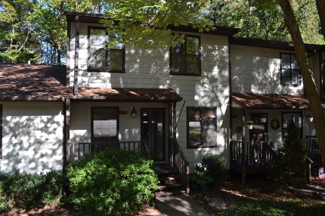 $1,780 | 4018 The Oaks Drive | West Raleigh