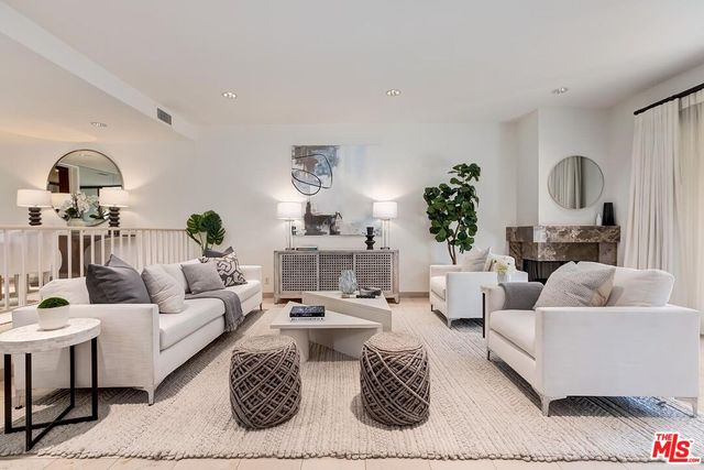 $1,599,000 | 2249 Century Hill | Century City