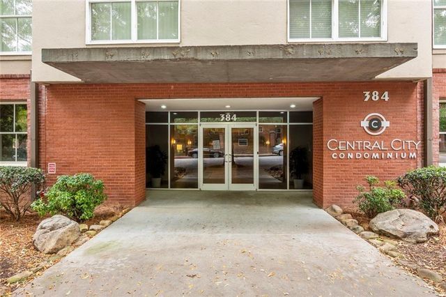 $2,695 | 384 Ralph McGill Boulevard Northeast, Unit 106 | Central City Condominiums