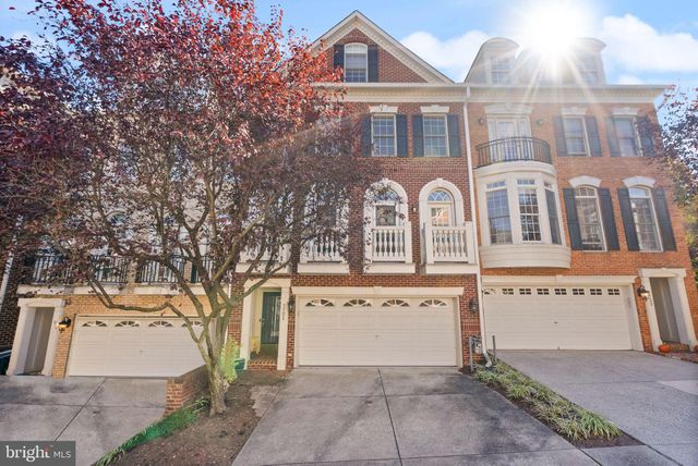 $5,250 | 7721 Spoleto Lane, Unit 9 | Tysons Corner