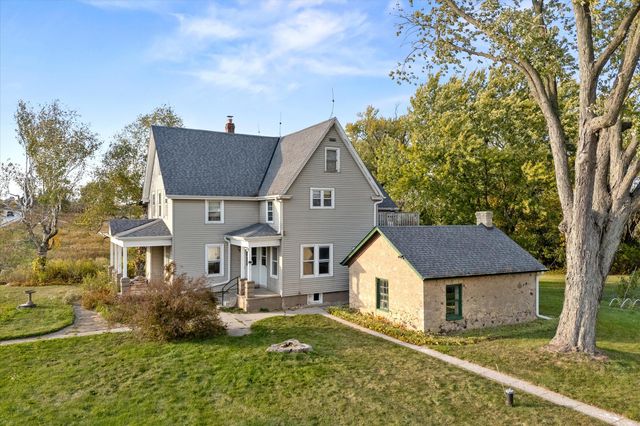 $795,000 | 4906 Highway 60 Trunk | Cedarburg Town