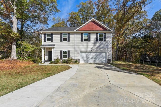 $490,000 | 7608 Denbur Drive | Cedarbrook Acres