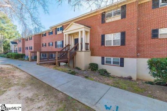 $115,000 | 601 River Hill Circle, Unit D1 | Skyland