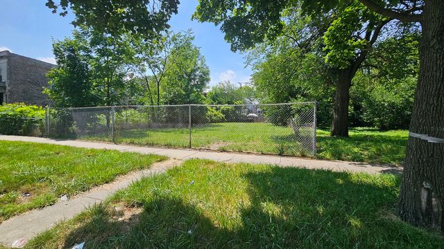 $10,000 | 6924 South Stewart Avenue | Englewood