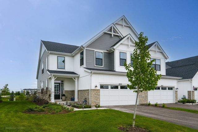 $849,900 | 4250 Chelsea Mnr Circle | Aurora