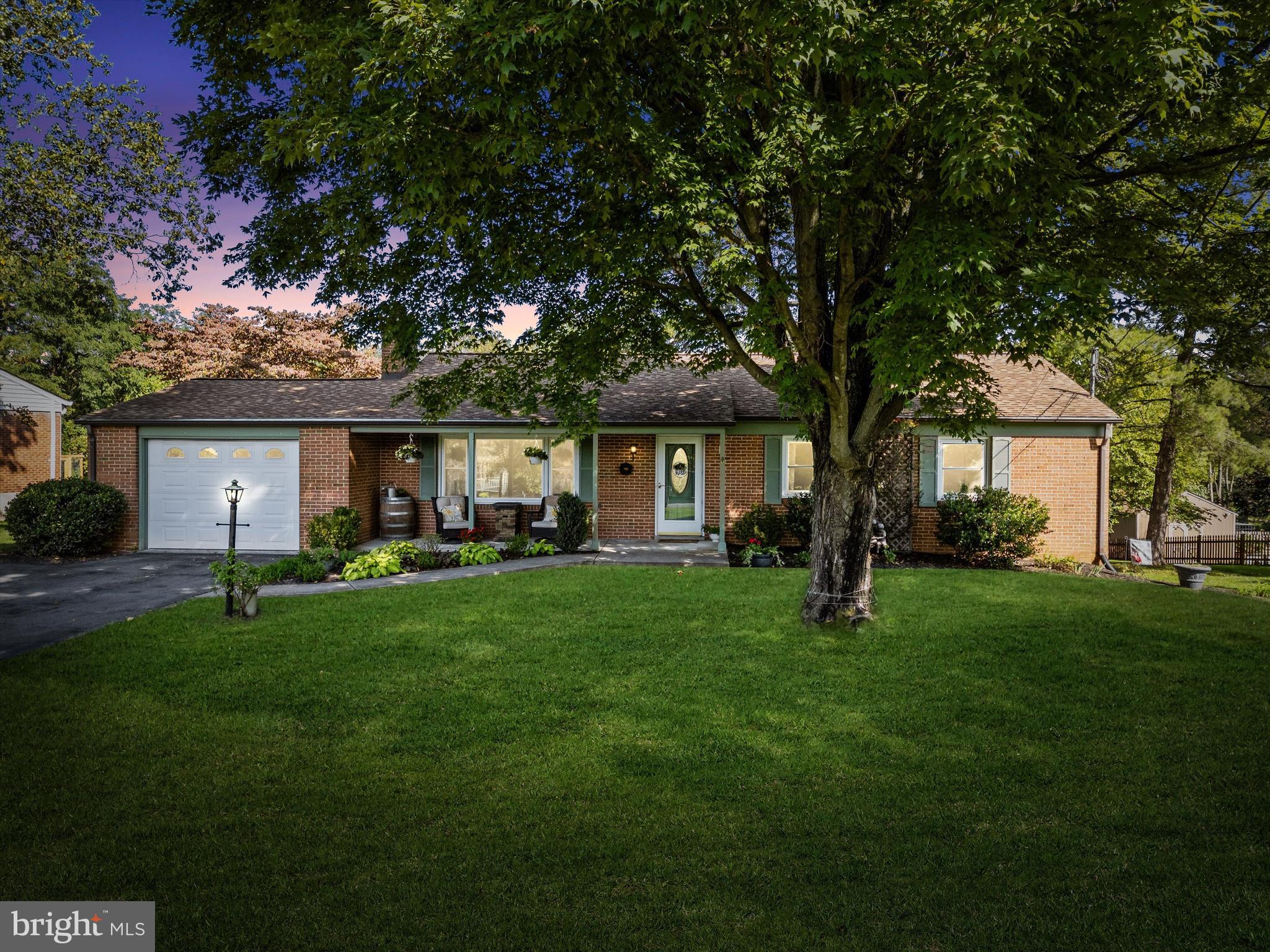 Brick rancher with full walkup basement